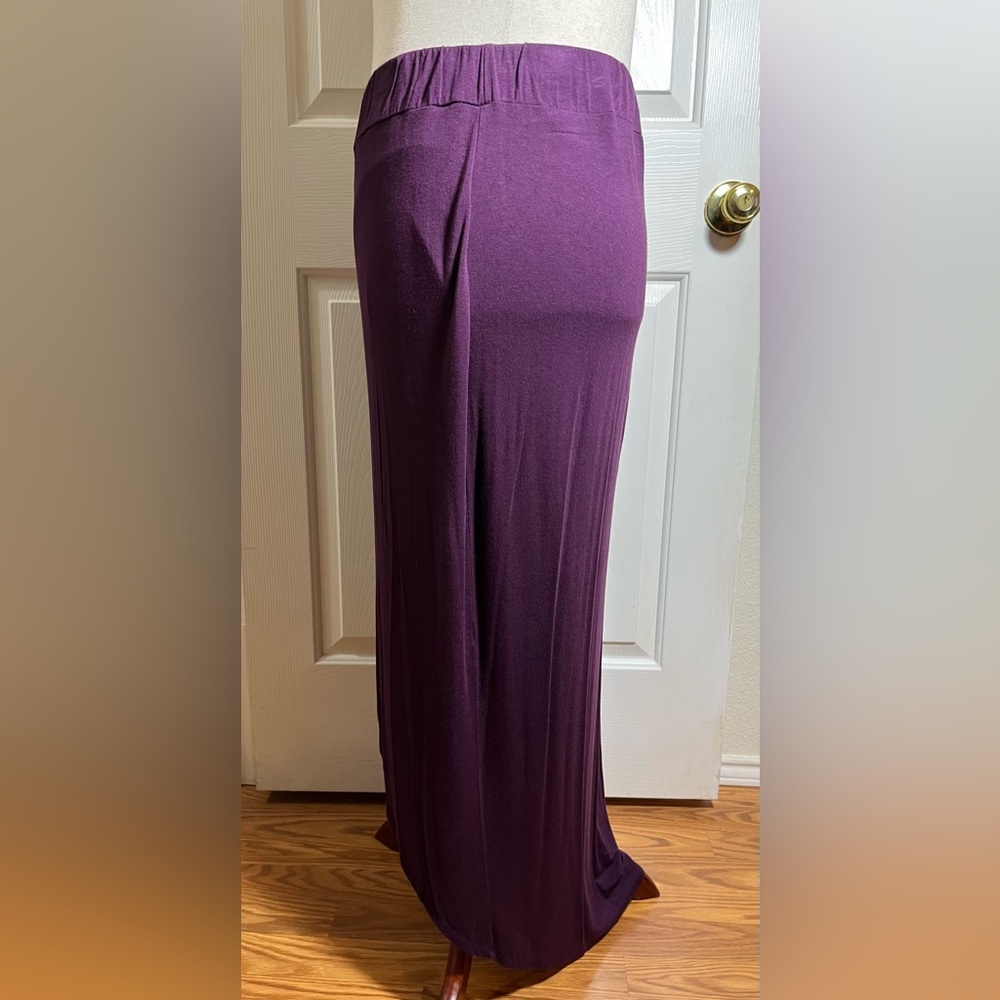 Pure Energy Elegant Purple Women's Skirt - Picture 3 of 9